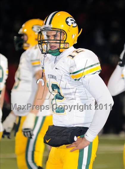 Thumbnail 2 in Glenville vs. St. Edward (OHSAA D1 Regional Semifinal) photogallery.