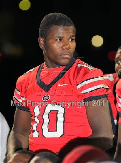 Thumbnail 2 in Glenville vs. St. Edward (OHSAA D1 Regional Semifinal) photogallery.