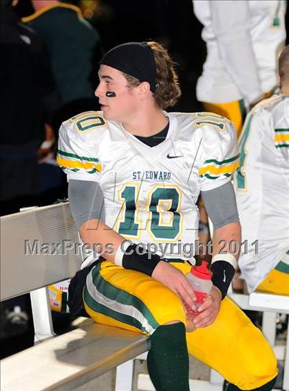 Thumbnail 3 in Glenville vs. St. Edward (OHSAA D1 Regional Semifinal) photogallery.