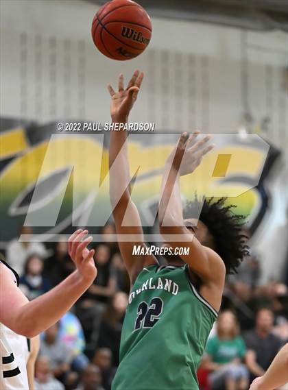 Thumbnail 3 in Mountain Vista vs. Overland photogallery.