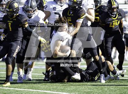Thumbnail 1 in Brennan vs. Vandegrift (UIL 6A Division 2 Regional Playoff) photogallery.