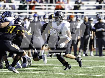 Thumbnail 2 in Brennan vs. Vandegrift (UIL 6A Division 2 Regional Playoff) photogallery.