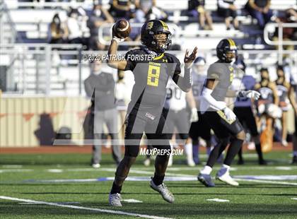 Thumbnail 3 in Brennan vs. Vandegrift (UIL 6A Division 2 Regional Playoff) photogallery.