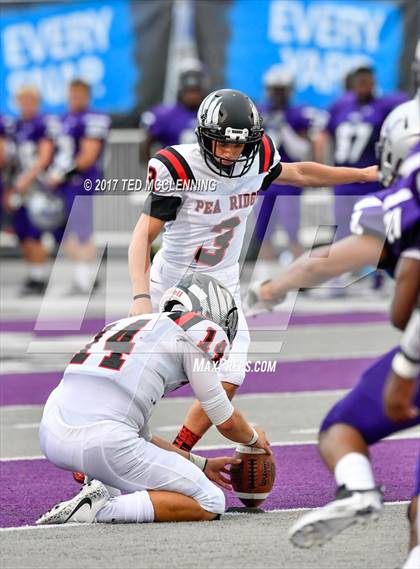 Thumbnail 1 in Hamburg vs Pea Ridge photogallery.