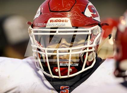 Thumbnail 3 in Sanger vs. Clovis East photogallery.