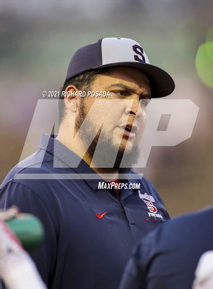 Thumbnail 3 in Sanger vs. Clovis East photogallery.