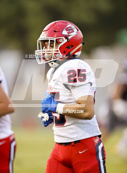 Thumbnail 1 in Sanger vs. Clovis East photogallery.