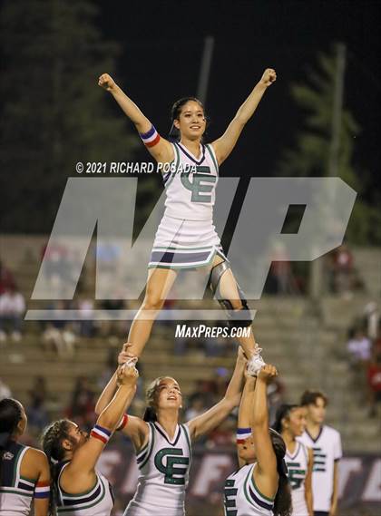 Thumbnail 2 in Sanger vs. Clovis East photogallery.