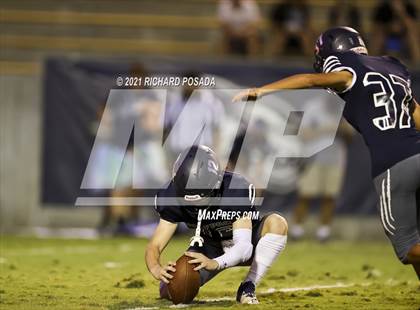 Thumbnail 2 in Sanger vs. Clovis East photogallery.