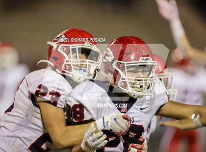 Thumbnail 2 in Sanger vs. Clovis East photogallery.