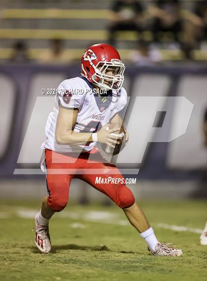 Thumbnail 3 in Sanger vs. Clovis East photogallery.