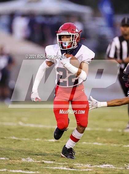 Thumbnail 2 in Sanger vs. Clovis East photogallery.