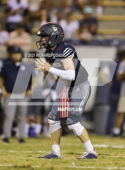 Thumbnail 2 in Sanger vs. Clovis East photogallery.