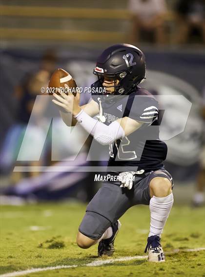 Thumbnail 1 in Sanger vs. Clovis East photogallery.
