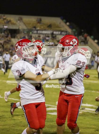 Thumbnail 3 in Sanger vs. Clovis East photogallery.