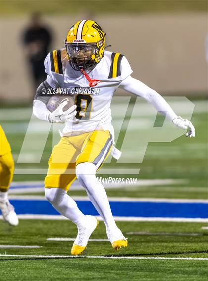 Thumbnail 1 in Fort Bend Marshall @ University (UIL Football 5A DII Bi-District Playoff) photogallery.