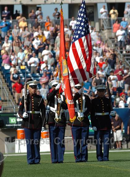 Thumbnail 2 in Hall Of Fame Classic (Military Bowl) photogallery.
