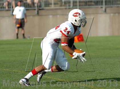 Thumbnail 1 in Hall Of Fame Classic (Military Bowl) photogallery.