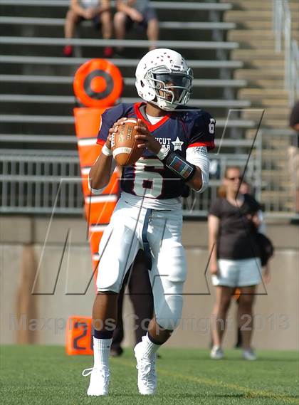 Thumbnail 1 in Hall Of Fame Classic (Military Bowl) photogallery.