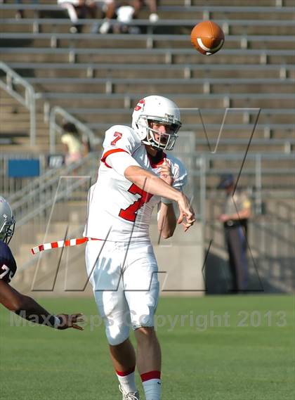 Thumbnail 3 in Hall Of Fame Classic (Military Bowl) photogallery.