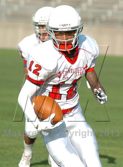 Thumbnail 2 in Hall Of Fame Classic (Military Bowl) photogallery.