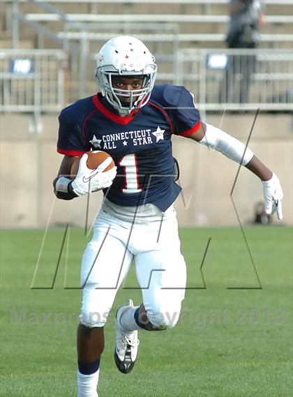 Thumbnail 2 in Hall Of Fame Classic (Military Bowl) photogallery.