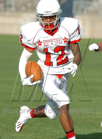 Thumbnail 1 in Hall Of Fame Classic (Military Bowl) photogallery.