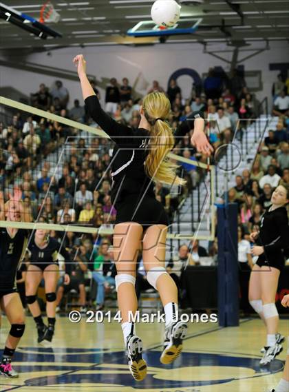 Thumbnail 1 in Desert Vista vs. Hamilton (AIA D1 Final) photogallery.