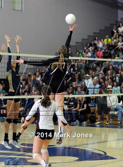 Thumbnail 3 in Desert Vista vs. Hamilton (AIA D1 Final) photogallery.