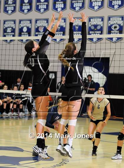 Thumbnail 1 in Desert Vista vs. Hamilton (AIA D1 Final) photogallery.