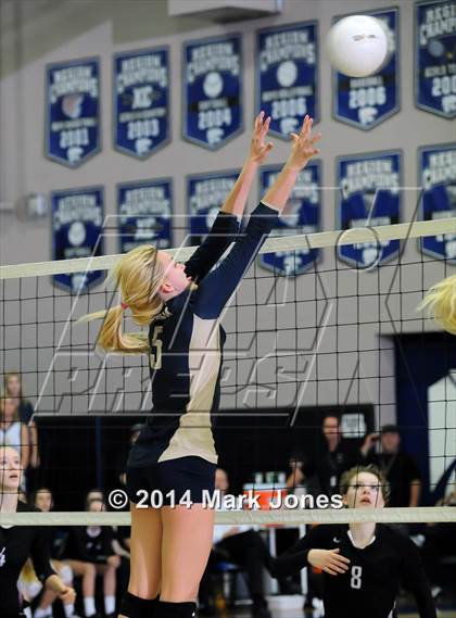 Thumbnail 2 in Desert Vista vs. Hamilton (AIA D1 Final) photogallery.