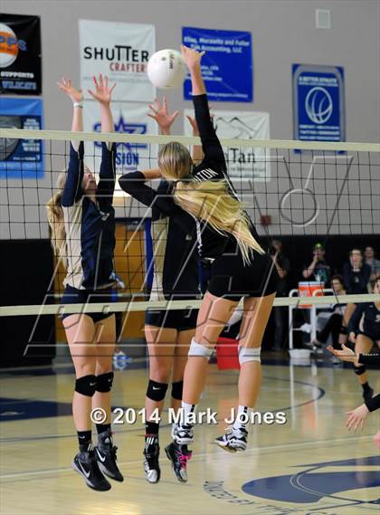 Thumbnail 2 in Desert Vista vs. Hamilton (AIA D1 Final) photogallery.