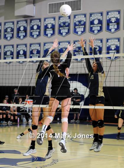Thumbnail 1 in Desert Vista vs. Hamilton (AIA D1 Final) photogallery.