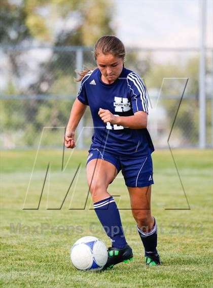 Thumbnail 2 in Hunter @ Hillcrest photogallery.