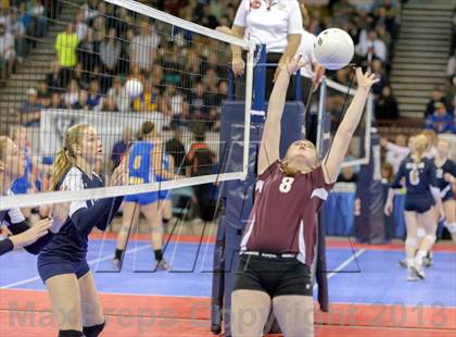 Thumbnail 2 in Cheyenne Mountain vs. Air Academy (CHSAA 4A Pool III) photogallery.