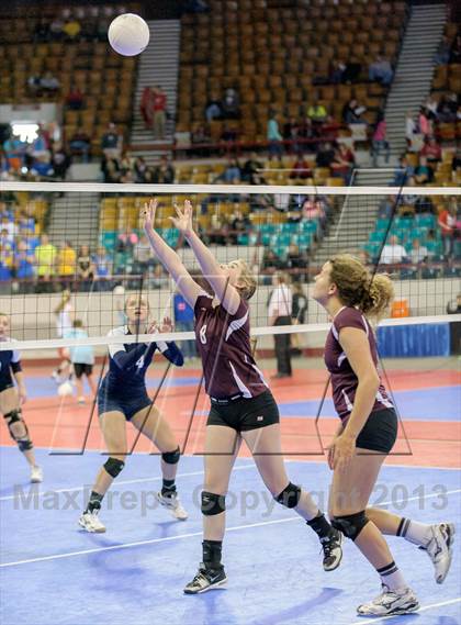 Thumbnail 1 in Cheyenne Mountain vs. Air Academy (CHSAA 4A Pool III) photogallery.