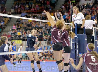 Thumbnail 3 in Cheyenne Mountain vs. Air Academy (CHSAA 4A Pool III) photogallery.