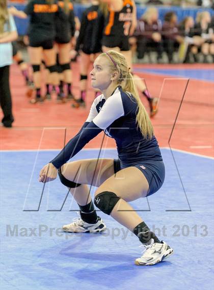 Thumbnail 3 in Cheyenne Mountain vs. Air Academy (CHSAA 4A Pool III) photogallery.