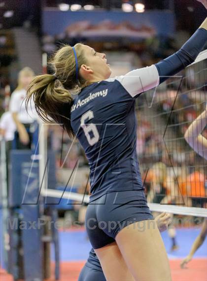 Thumbnail 2 in Cheyenne Mountain vs. Air Academy (CHSAA 4A Pool III) photogallery.