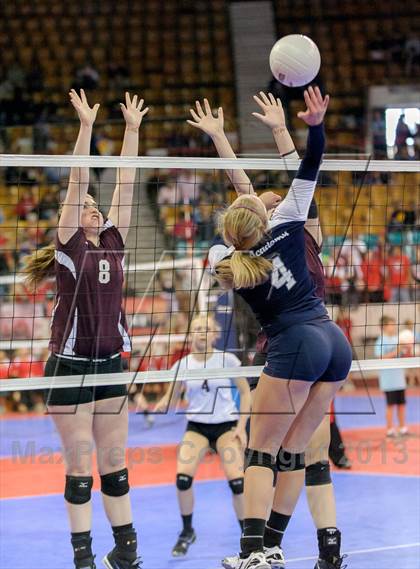 Thumbnail 2 in Cheyenne Mountain vs. Air Academy (CHSAA 4A Pool III) photogallery.