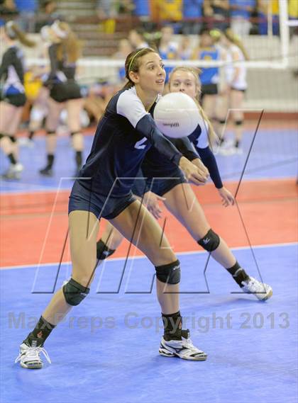 Thumbnail 2 in Cheyenne Mountain vs. Air Academy (CHSAA 4A Pool III) photogallery.