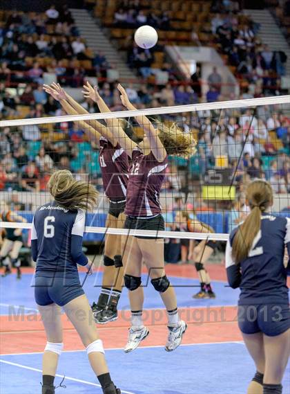 Thumbnail 3 in Cheyenne Mountain vs. Air Academy (CHSAA 4A Pool III) photogallery.
