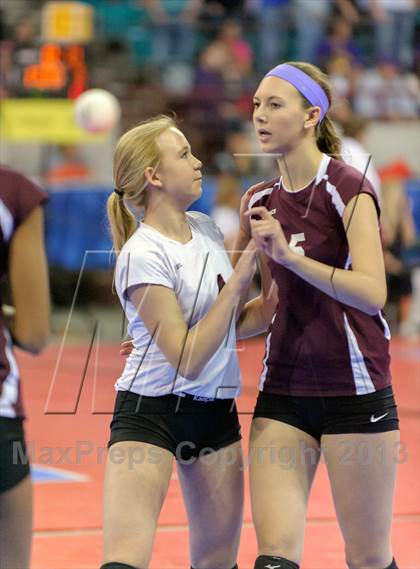 Thumbnail 2 in Cheyenne Mountain vs. Air Academy (CHSAA 4A Pool III) photogallery.