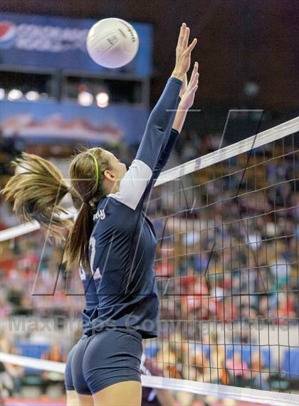 Thumbnail 3 in Cheyenne Mountain vs. Air Academy (CHSAA 4A Pool III) photogallery.