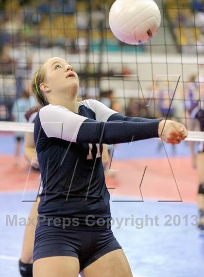 Thumbnail 3 in Cheyenne Mountain vs. Air Academy (CHSAA 4A Pool III) photogallery.