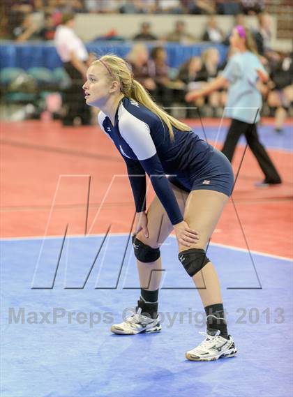 Thumbnail 3 in Cheyenne Mountain vs. Air Academy (CHSAA 4A Pool III) photogallery.