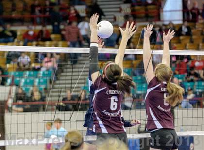 Thumbnail 3 in Cheyenne Mountain vs. Air Academy (CHSAA 4A Pool III) photogallery.
