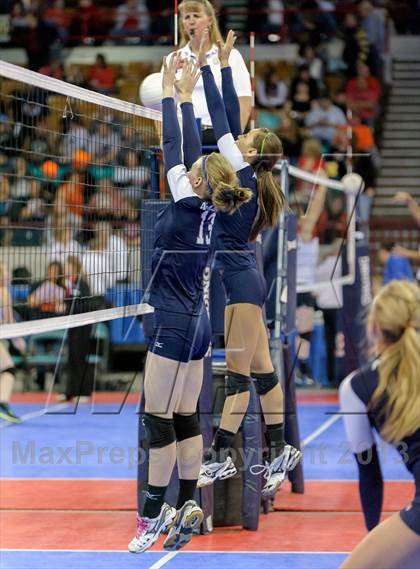 Thumbnail 3 in Cheyenne Mountain vs. Air Academy (CHSAA 4A Pool III) photogallery.