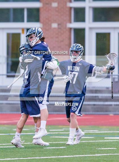Thumbnail 2 in Wilton vs. Darien (FCIAC Semifinal) photogallery.
