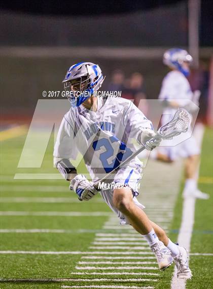 Thumbnail 2 in Wilton vs. Darien (FCIAC Semifinal) photogallery.